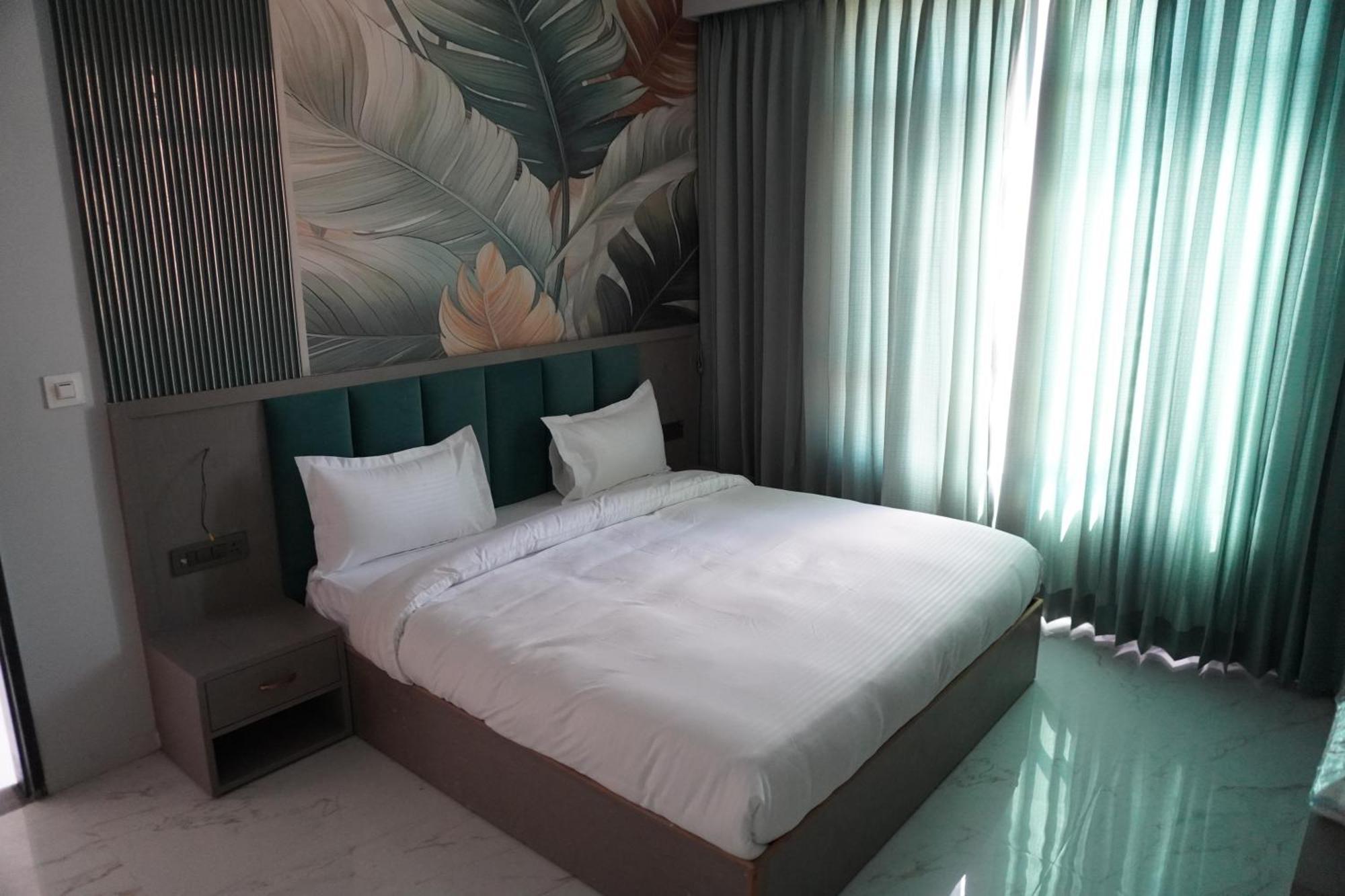Hotel Heera Palace Khātu Zewnętrze zdjęcie